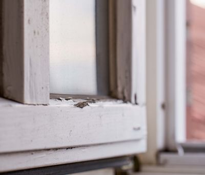 Abgängige Fenster Olle Bäckeräi